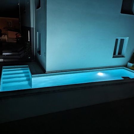 Joy 2 Apartment 诺瓦利娅 外观 照片
